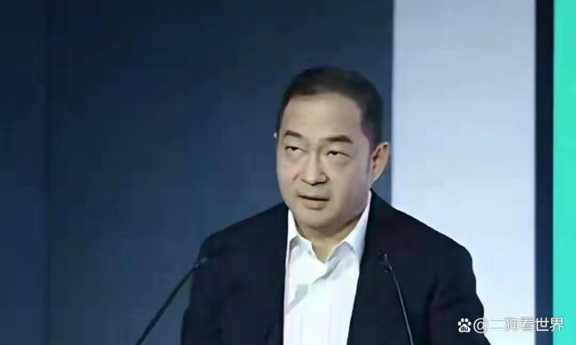 安踏前CEO宣布迁居美国 低调离场引发热议