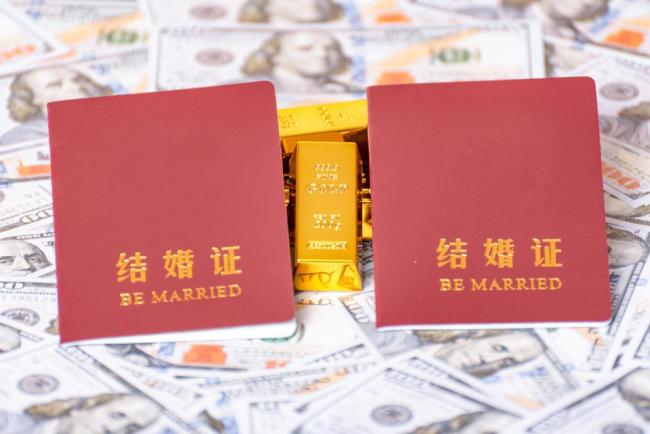 年轻人不结婚不是因为不方便