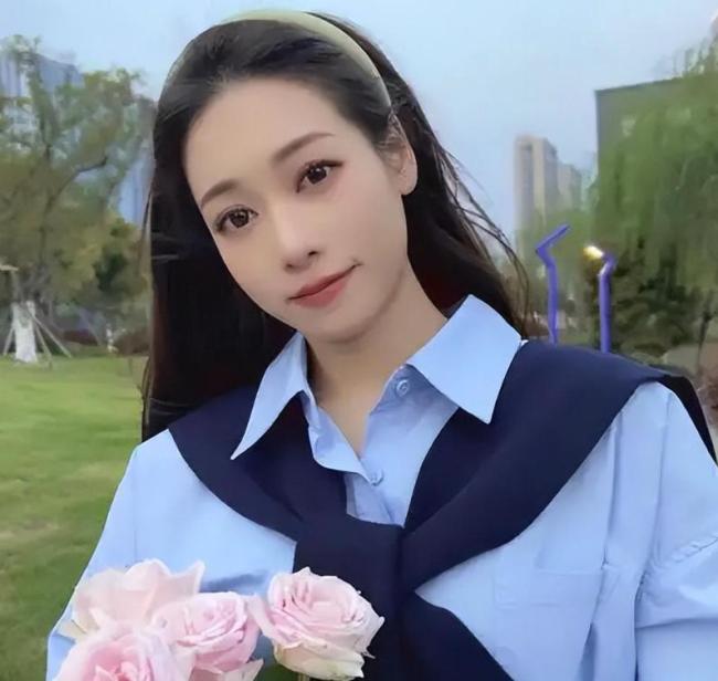 吴柳芳：我连二选一的机会都没有 退役冠军的无奈选择