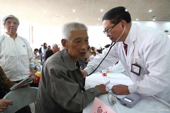 饭后百步走,活到九十九？三类人不宜立即走