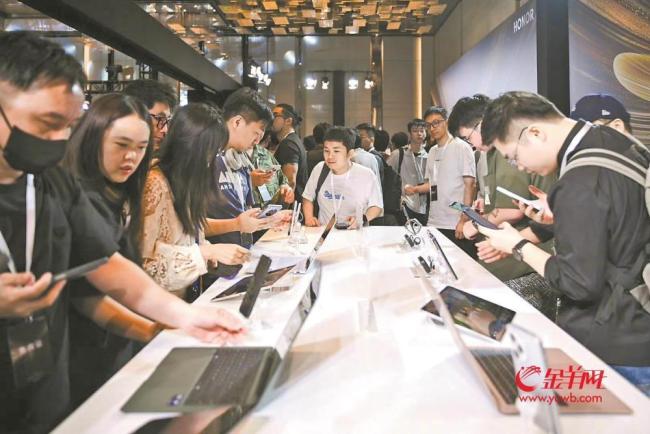 手机涨价罪魁祸首是AI吗 成本风暴席卷市场
