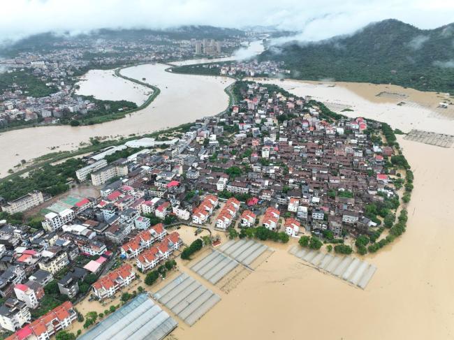 记者探访暴雨过后的福建莆田园头村