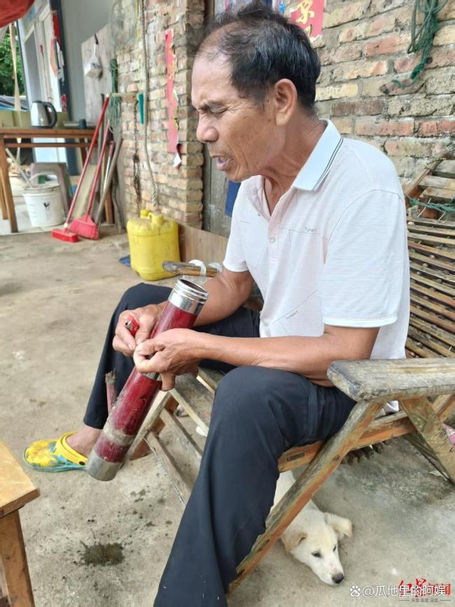 梅姨首任丈夫称她吃不了苦 懒散无情引发关注