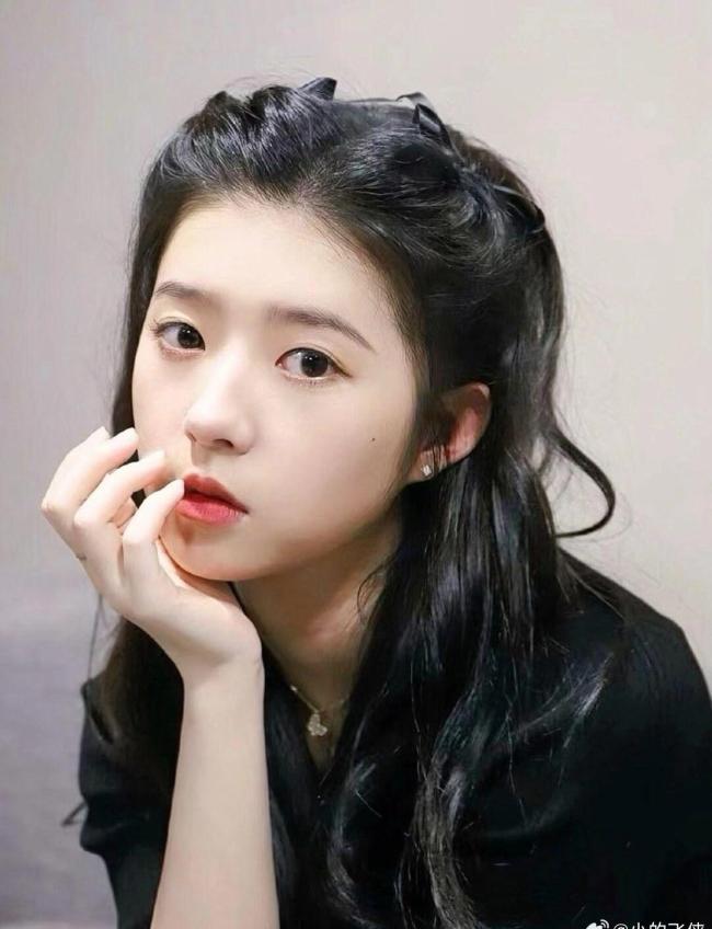 疑似罗云熙张婧仪恋情 分时段进出引发热议