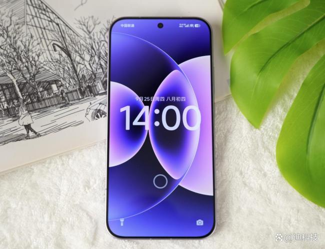 小米18Pro 背屏争议 从炫技到高频使用