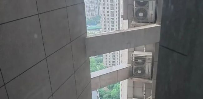 男子谎称维修空调盗窃被抓
