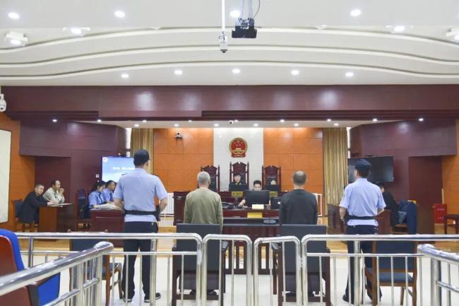 两男子入室抢劫致3死10伤 被判死刑