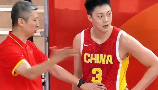 亚运会男子三人篮球小组赛:中国队15-18不敌伊朗队 三分雨浇灭希望