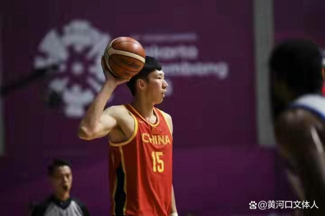 曝周琦主动出战亚运会被郭士强拒绝