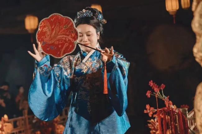 24岁女生拜师学做婚礼喜娘 从汉服爱好者到执礼人