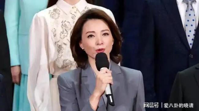 中秋将至，52岁董卿传来喜讯 谣言不攻自破