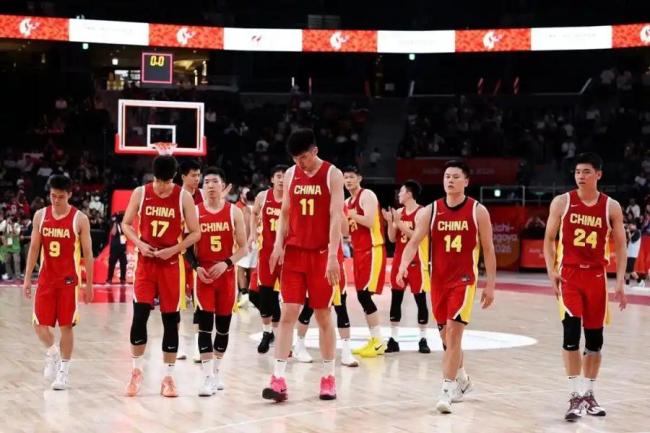 媒体：中国篮球需触底求变 不破不立刻不容缓