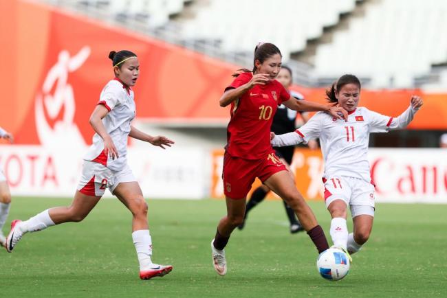 中国女足1比0击败越南女足 晋级四强 王霜关键进球锁定胜局