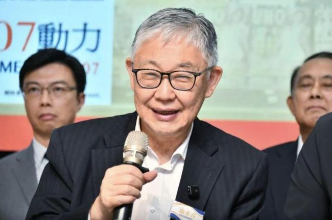 施永青建议推会漏的避孕套 调校生育率引发争议