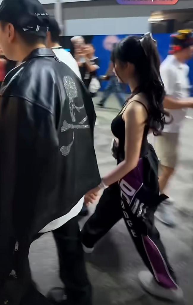 林俊杰对七七说不要害羞 甜蜜互动自然流露