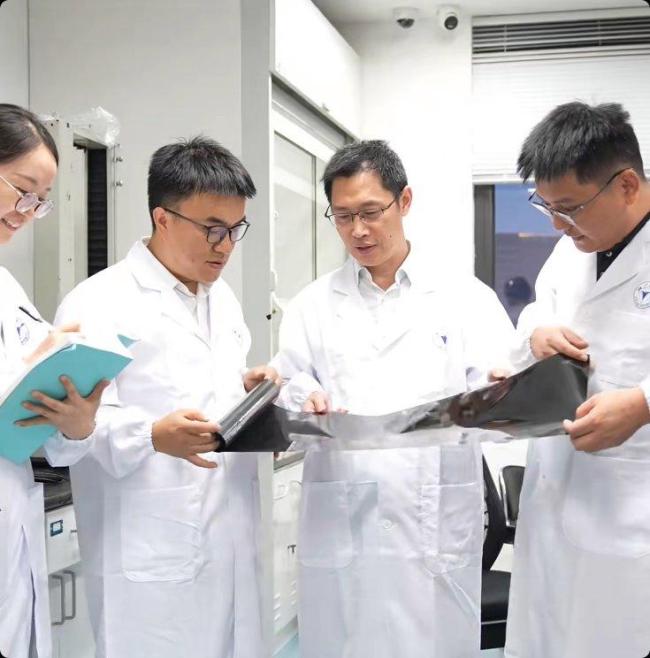 中国团队实现石墨烯三合一 打破材料性能不可能三角