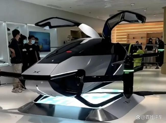 特斯拉Roadster“能飞”是噱头吗 工程特技而非飞行汽车