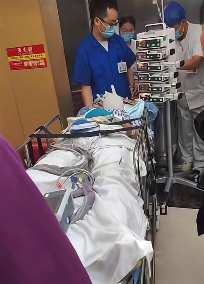 救援队吊车时车辆掉落 司机被砸身亡 意外引发热议