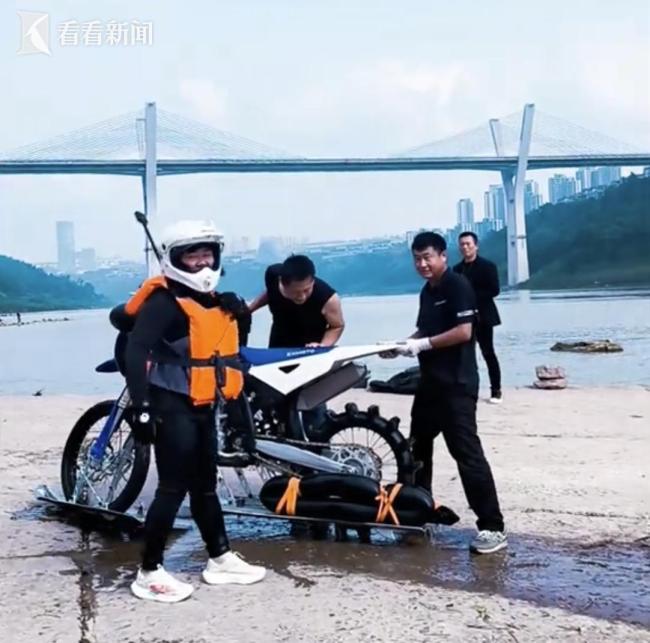 张雪机车冲击水上漂吉尼斯纪录 期待刷新世界纪录