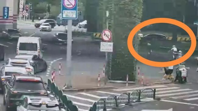 骑行不闯灯,长宁警方以案示警