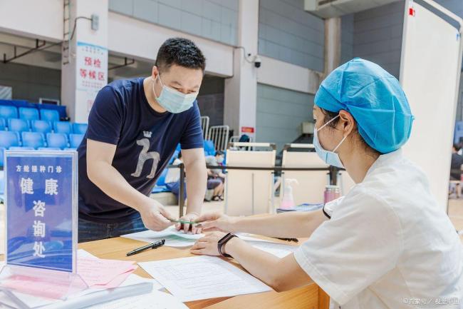 小伙确诊尿毒症正等待肾移植 长期喝甜饮料成祸首