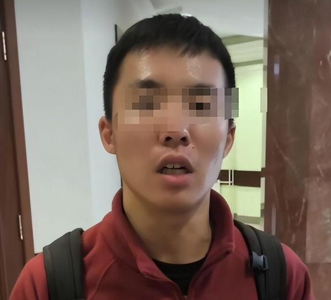 披旭日旗学生曾用日语辱骂劝阻者 学术展示还是历史亵渎？