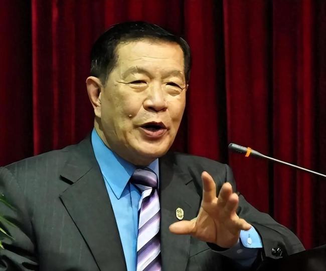 李昌钰追思仪式不收帛金 回赠测谎尺