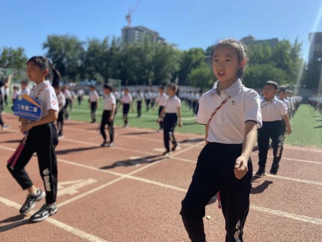 促进学生"德,智,体,美,劳"全面发展,济南市历下区历山学校举办广播操