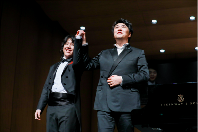 奏乐献礼家乡,爱心捐助学校——少年钢琴家陈坦锐,陈