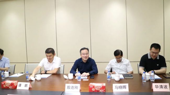 青岛市高级专家协会秘书长及青岛上海实训队相关领导到海尔智谷产业园实地调研