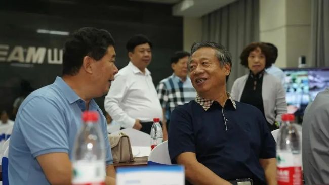 《百廿山大·名企沙龙》走进华天科技集团，开启“因爱伟大”的华天企业文化之旅