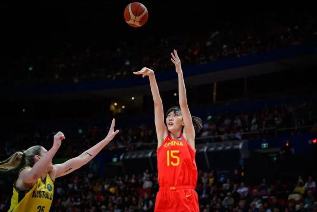 烟台姑娘王思雨贡献绝杀，中国女篮挺进世界杯决赛！