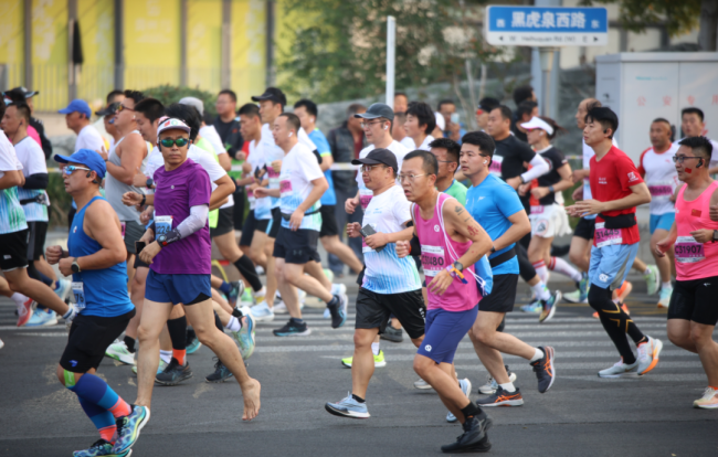 2023济南（泉城）马拉松全马男女冠军诞生，一起来回顾下这些精彩瞬间吧