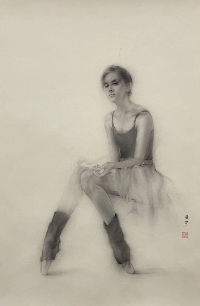 “芳华如歌——青年女艺术家作品联展”昨日在苏州市独墅湖教堂开幕，展期至6月15日