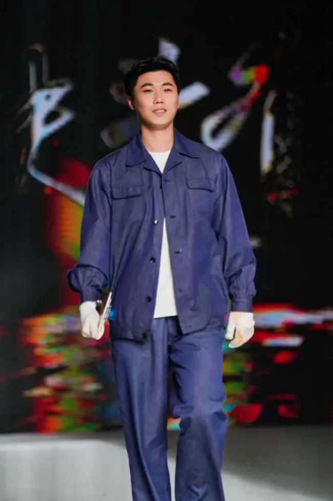 迪尚集团现代工装展演 | 从粗布工装到数字战袍：一部山东工装制造的奋进史