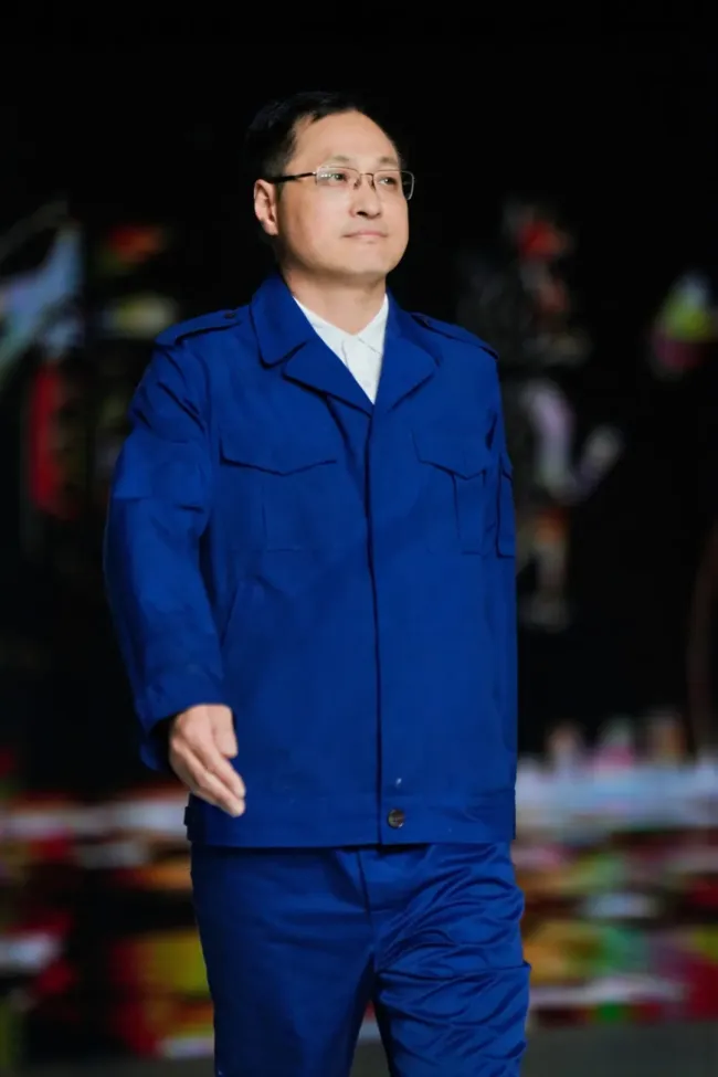 迪尚集团现代工装展演 | 从粗布工装到数字战袍：一部山东工装制造的奋进史