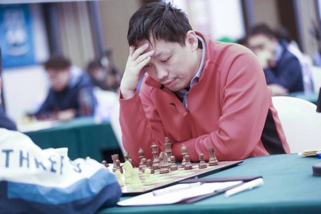 少年执棋破长空——山外国象队称雄全国团体赛侧记