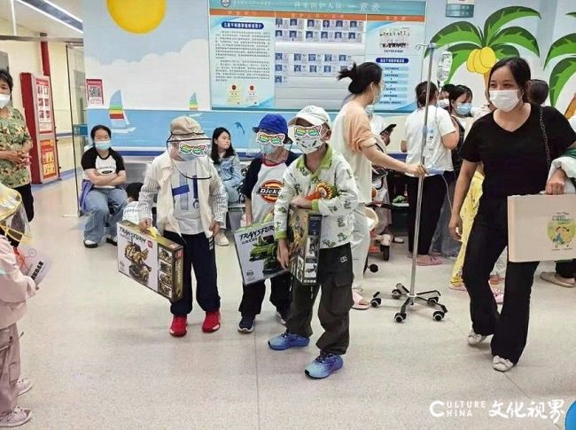 齐鲁细胞举办2025年“与爱童行·遇见美好”关爱血液病儿童公益活动