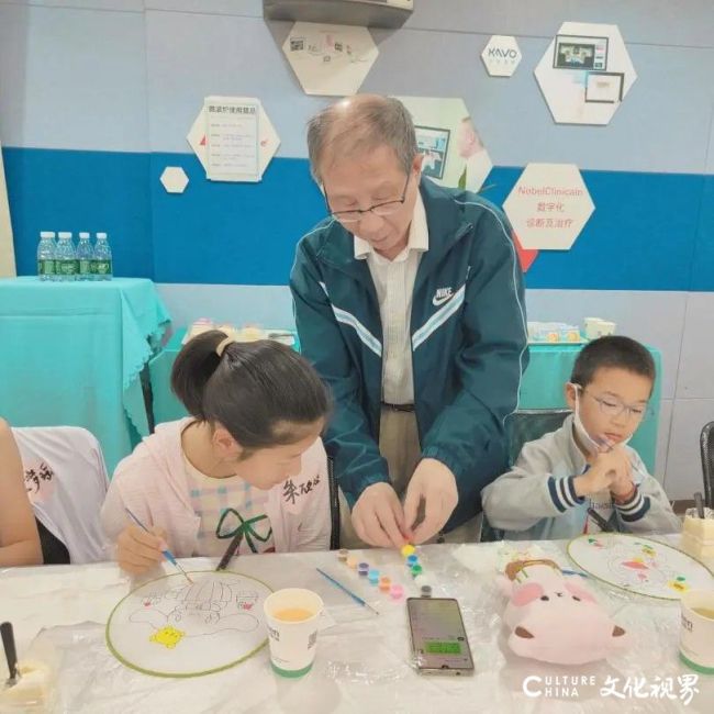 全国院区联动，可恩口腔“彩色微笑”主题画展给小朋友们奉献一个多彩儿童节