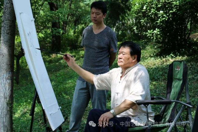 荷香墨韵伴研习——孙成刚大写意花鸟画高研班八月课程在泰安圆满收官