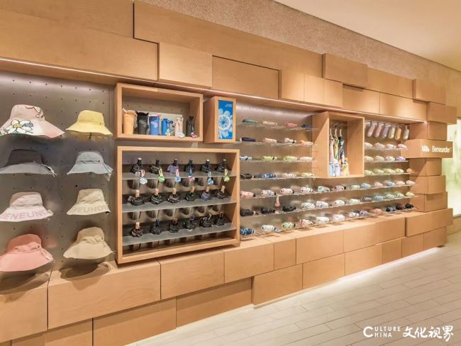 烈日把品牌光环晒退了色？——从“防晒爱马仕”到千条投诉，靠营销手段堆砌名气的蕉下陷品控信任危机