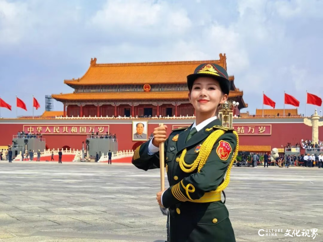 2015、2025两次“九三阅兵”，山艺现代音乐学院校友高远两度参加