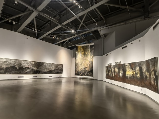 一场关于“水墨何以当代”的深刻对话——走进“涅槃重生：邹明艺术作品展”