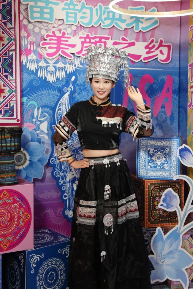 一场场民族风情下午茶在莎蔓莉莎全国各门店燃爆……