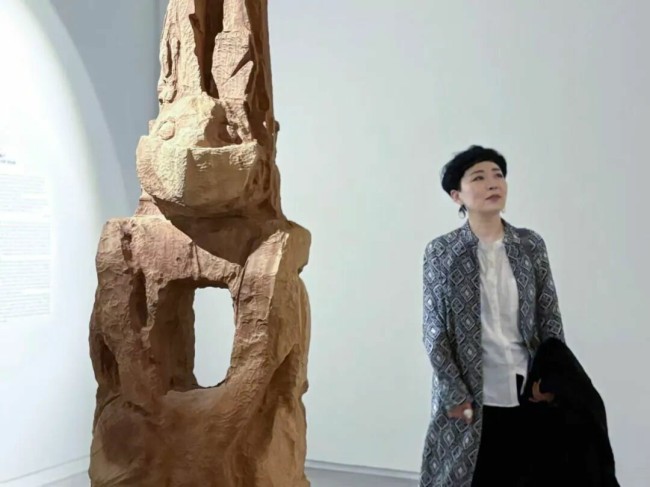 对话陈曦:我不想谨慎小心地做艺术