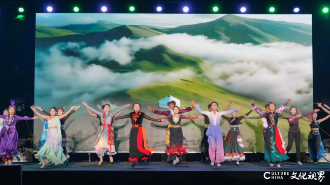 十月正好,致敬青春——青岛恒星科技学院2025年迎新盛宴回放