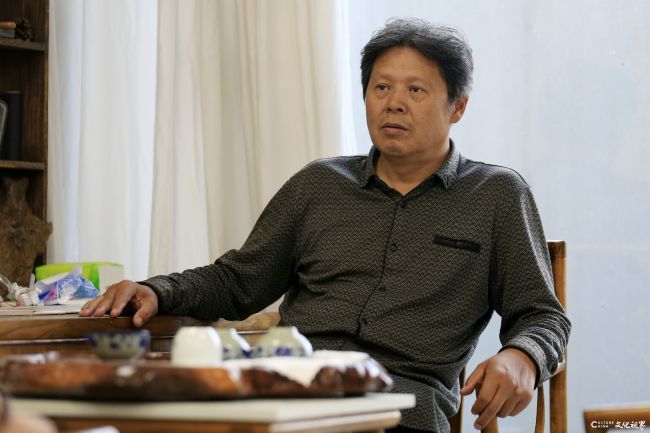 【DeepSeek谈艺】金长虹·中国画丨用传统笔墨的“旧瓶”，盛西部精神的“新酒”