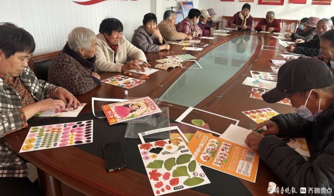 学灭火、懂交规、做手工——德州这个社区的老年生活很“有料”