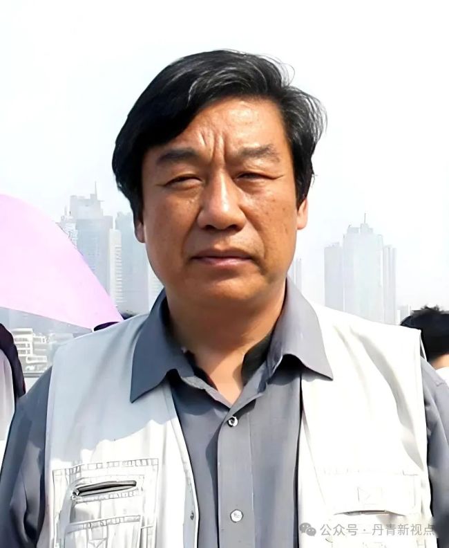 【DeepSeek谈艺】侯滨·人物油画丨承载着母性的温软与生命的原初根基