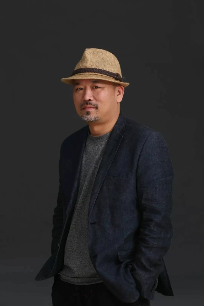 DeepSeek谈艺丨虚境与实相:顾致农油画中的文化转译与精神还乡